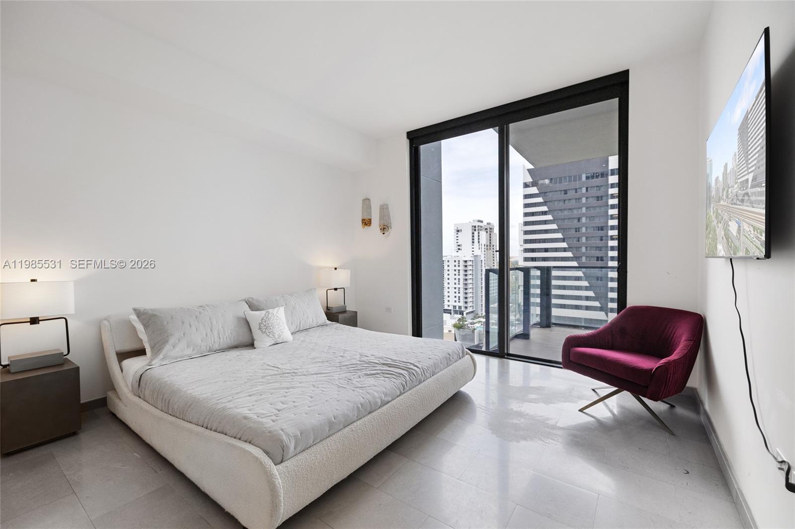 88 SW 7th St #1010, Miami FL 33130