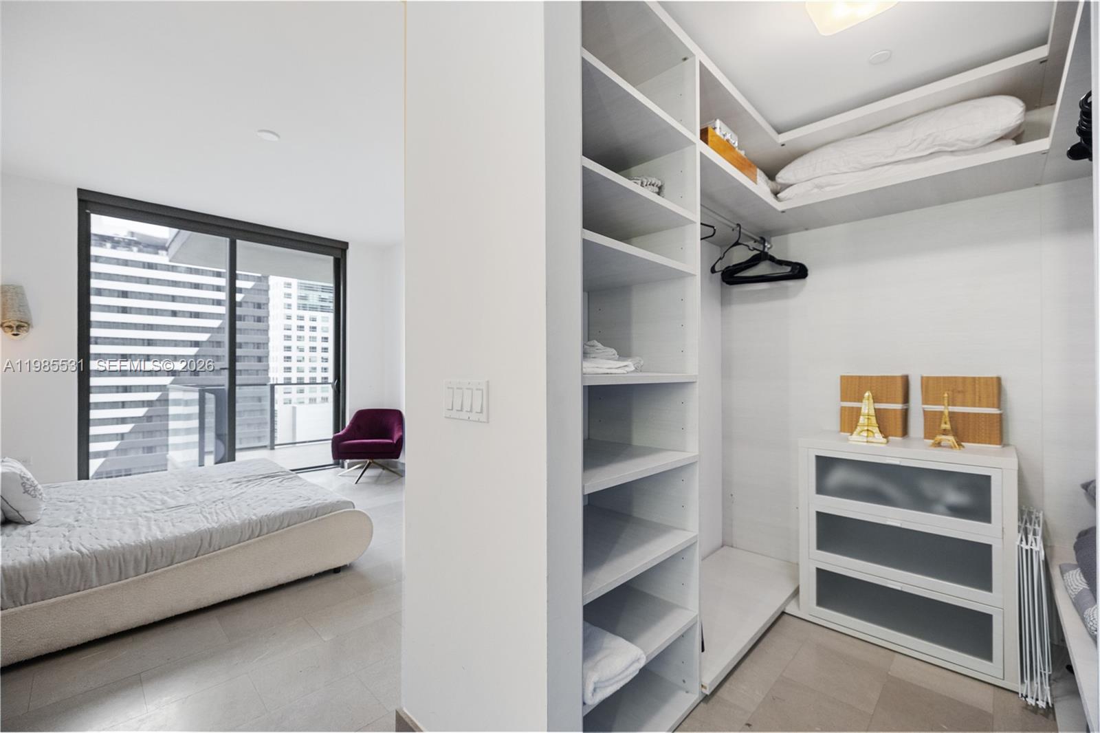 88 SW 7th St #1010, Miami FL 33130
