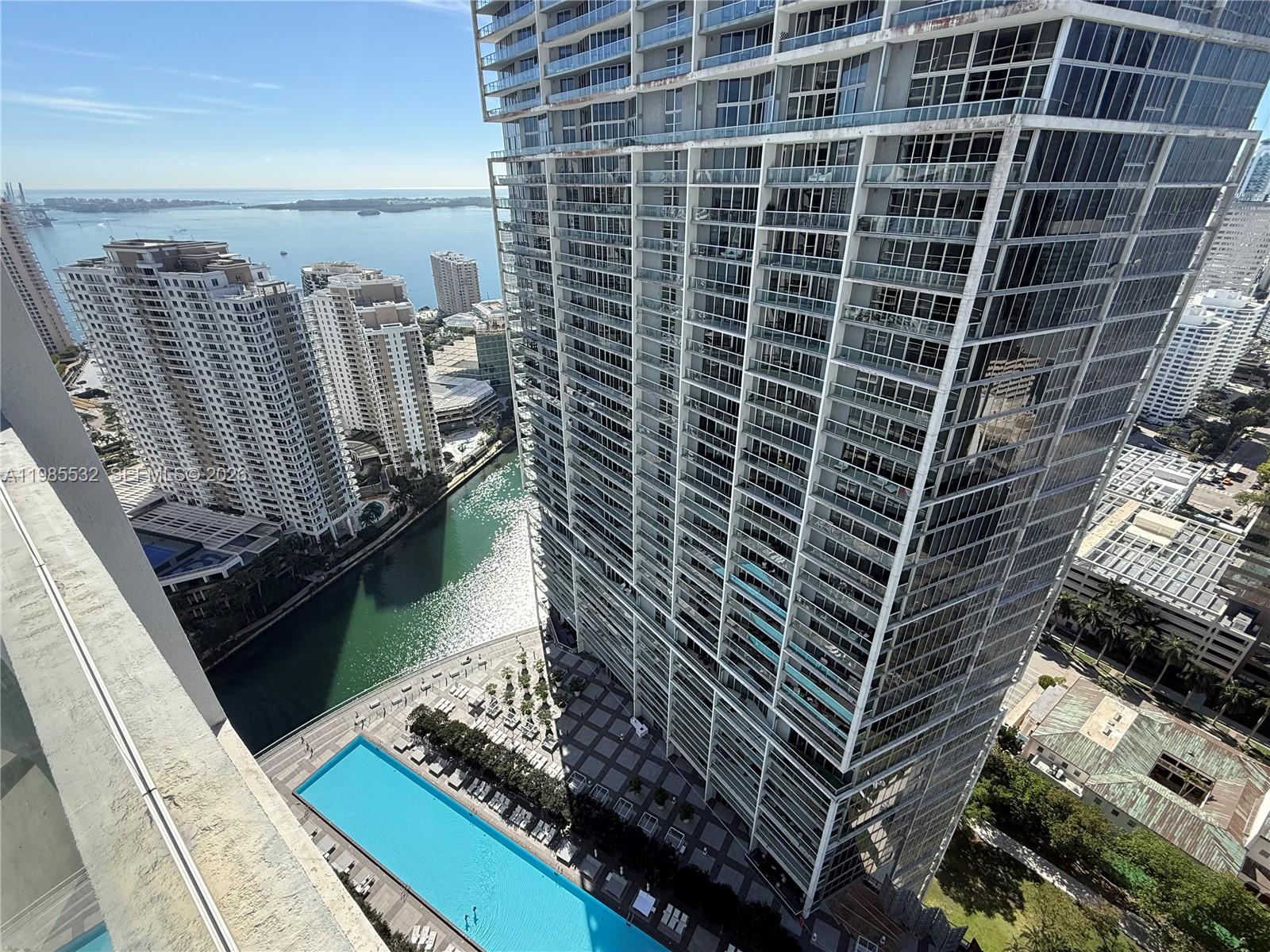 475 Brickell Ave #3913, Miami FL 33131