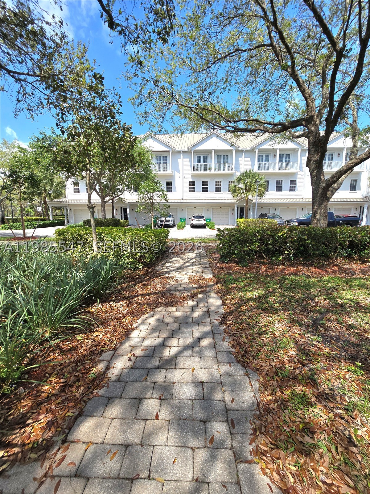 6841 N Lakeside Cir N #109-1, Davie FL 33314