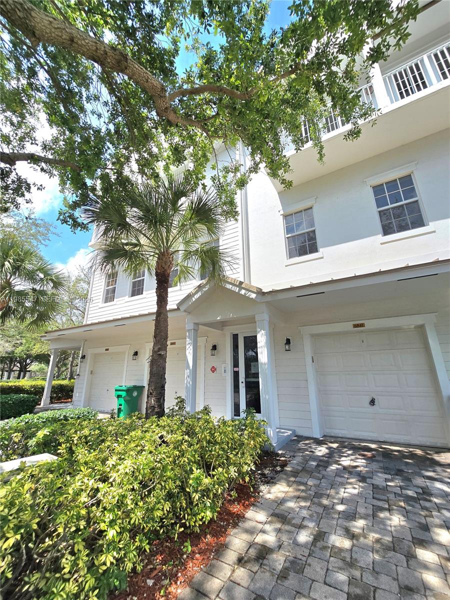 6841 N Lakeside Cir N #109-1, Davie FL 33314