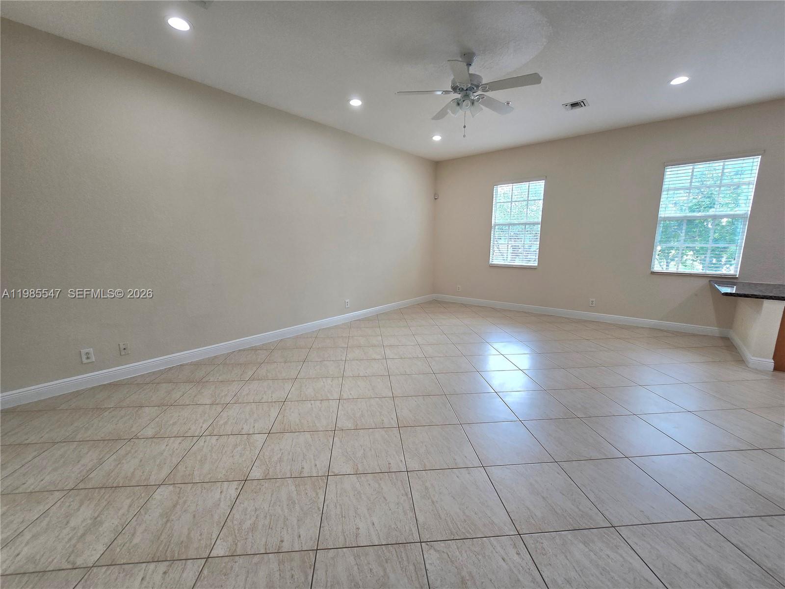 6841 N Lakeside Cir N #109-1, Davie FL 33314