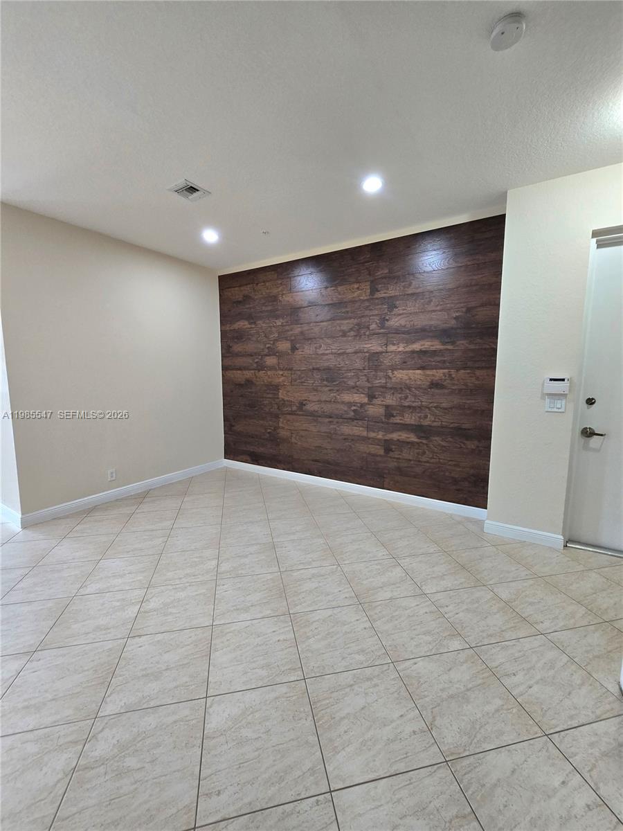 6841 N Lakeside Cir N #109-1, Davie FL 33314