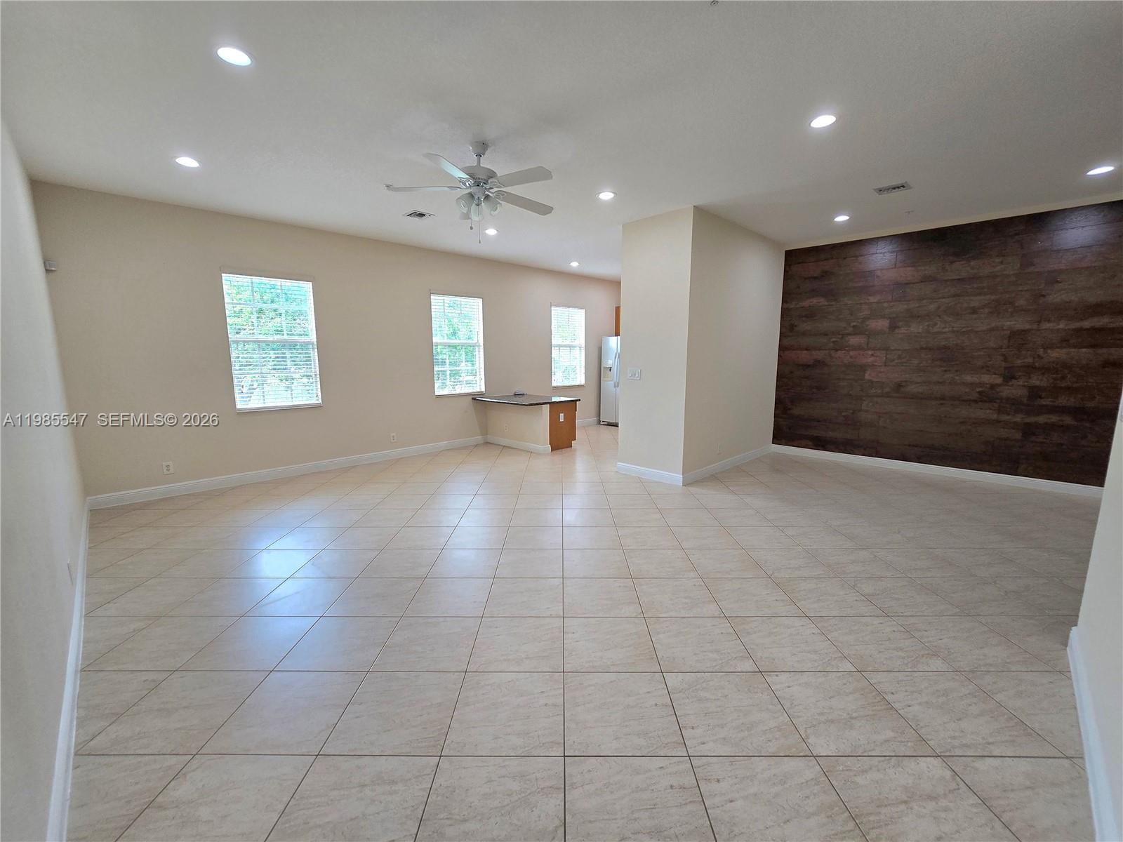 6841 N Lakeside Cir N #109-1, Davie FL 33314