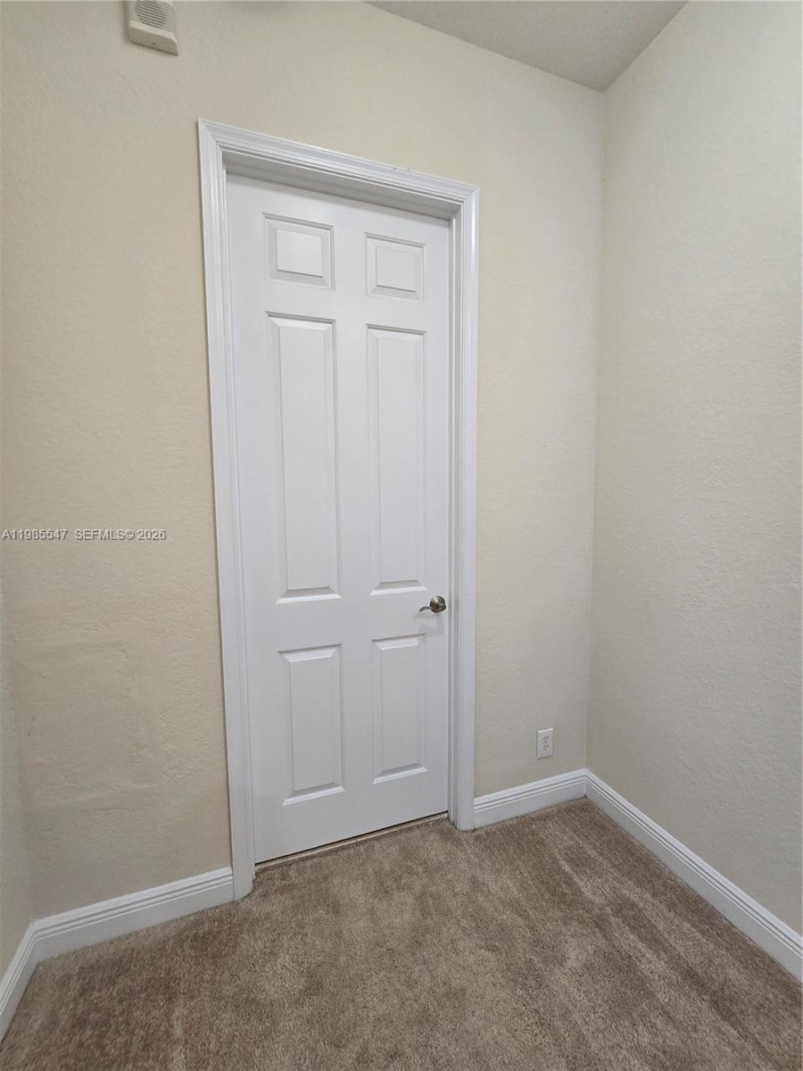 6841 N Lakeside Cir N #109-1, Davie FL 33314