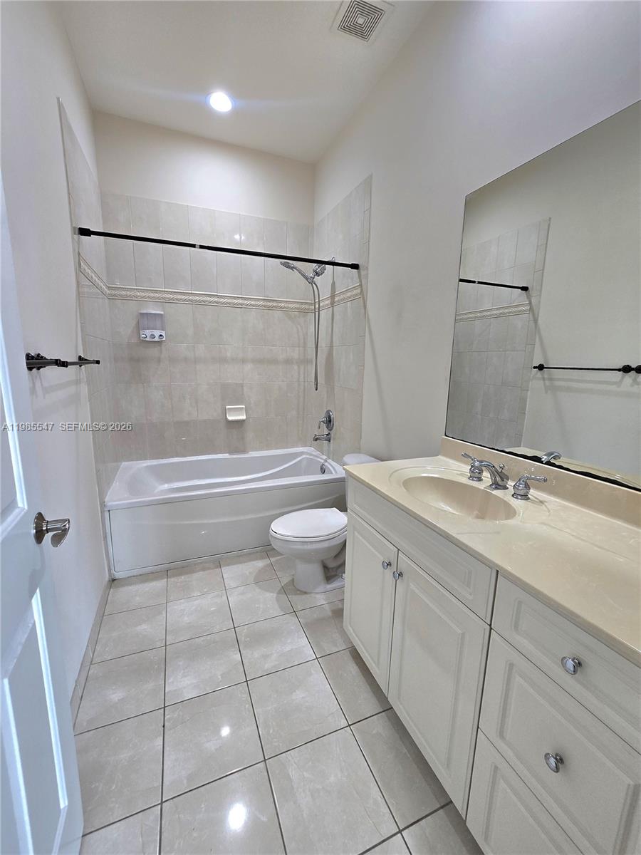6841 N Lakeside Cir N #109-1, Davie FL 33314