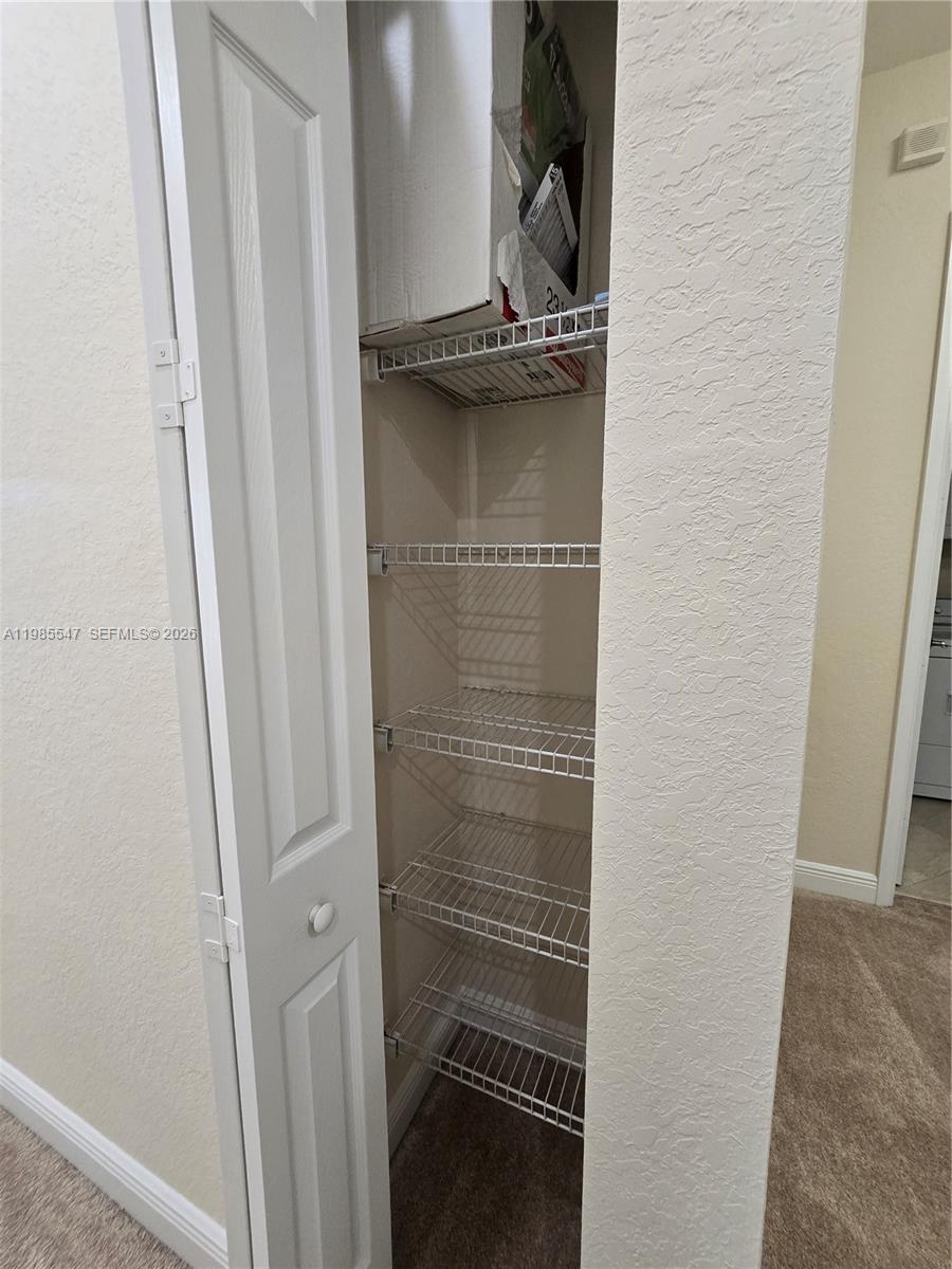 6841 N Lakeside Cir N #109-1, Davie FL 33314