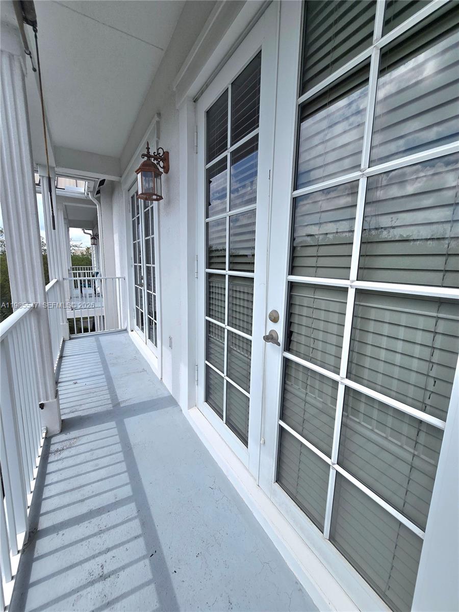 6841 N Lakeside Cir N #109-1, Davie FL 33314