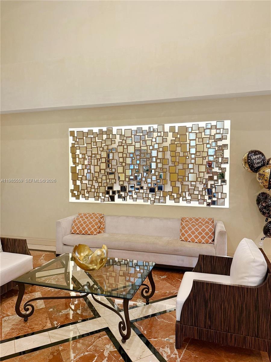 20281 E Country Club Dr #2409, Aventura FL 33180
