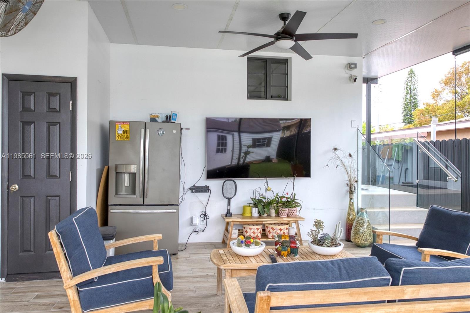 2397 SW 13th St, Miami FL 33145