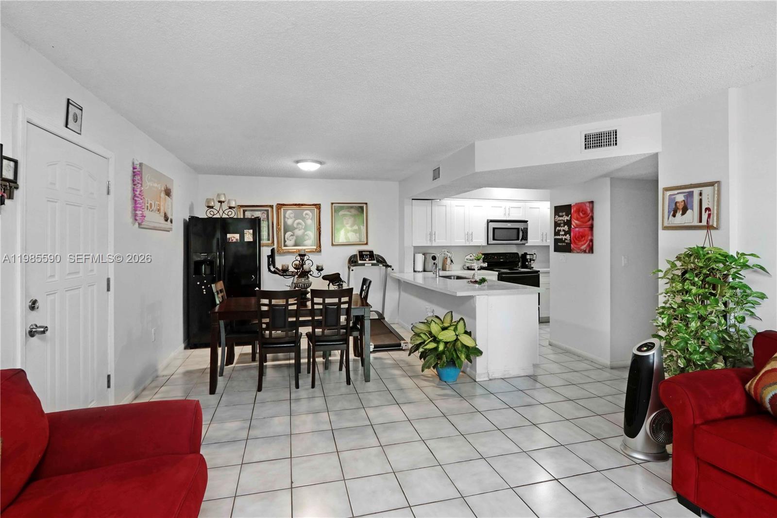 8640 SW 212th St #303, Cutler Bay FL 33189
