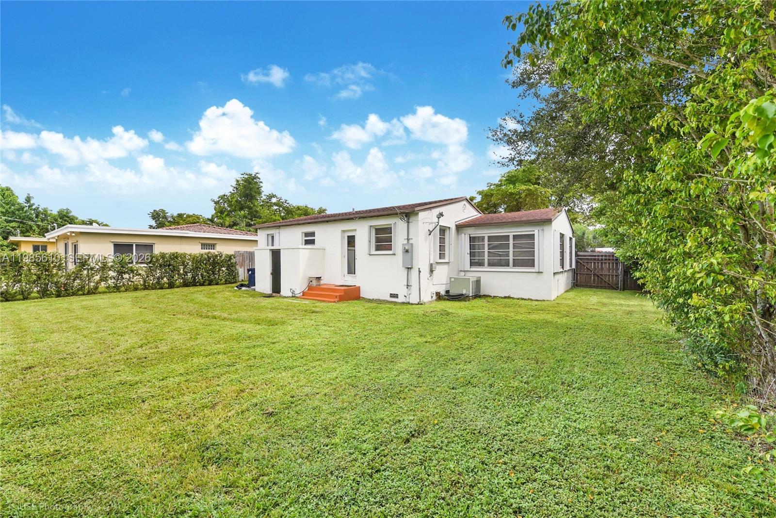 6457 SW 10th St, West Miami FL 33144