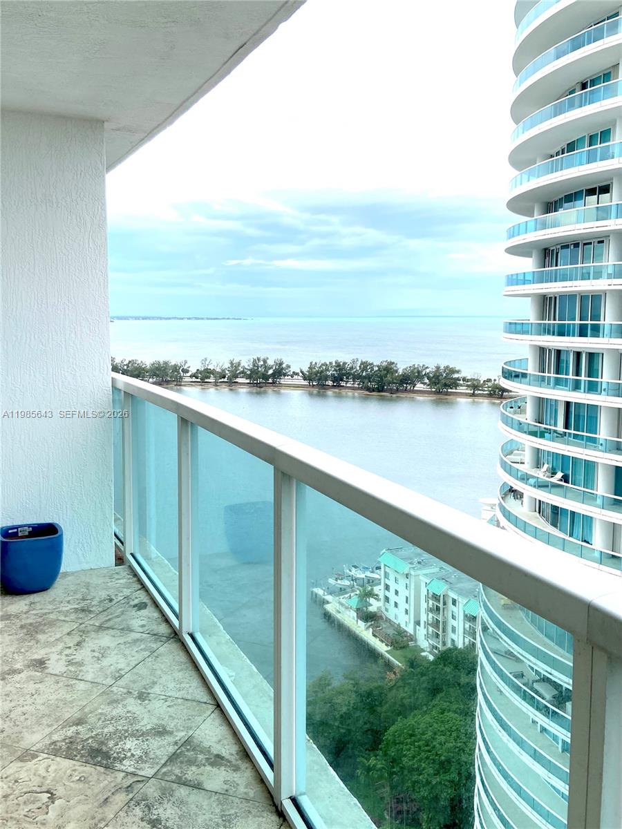 2101 Brickell Ave #2210, Miami FL 33129