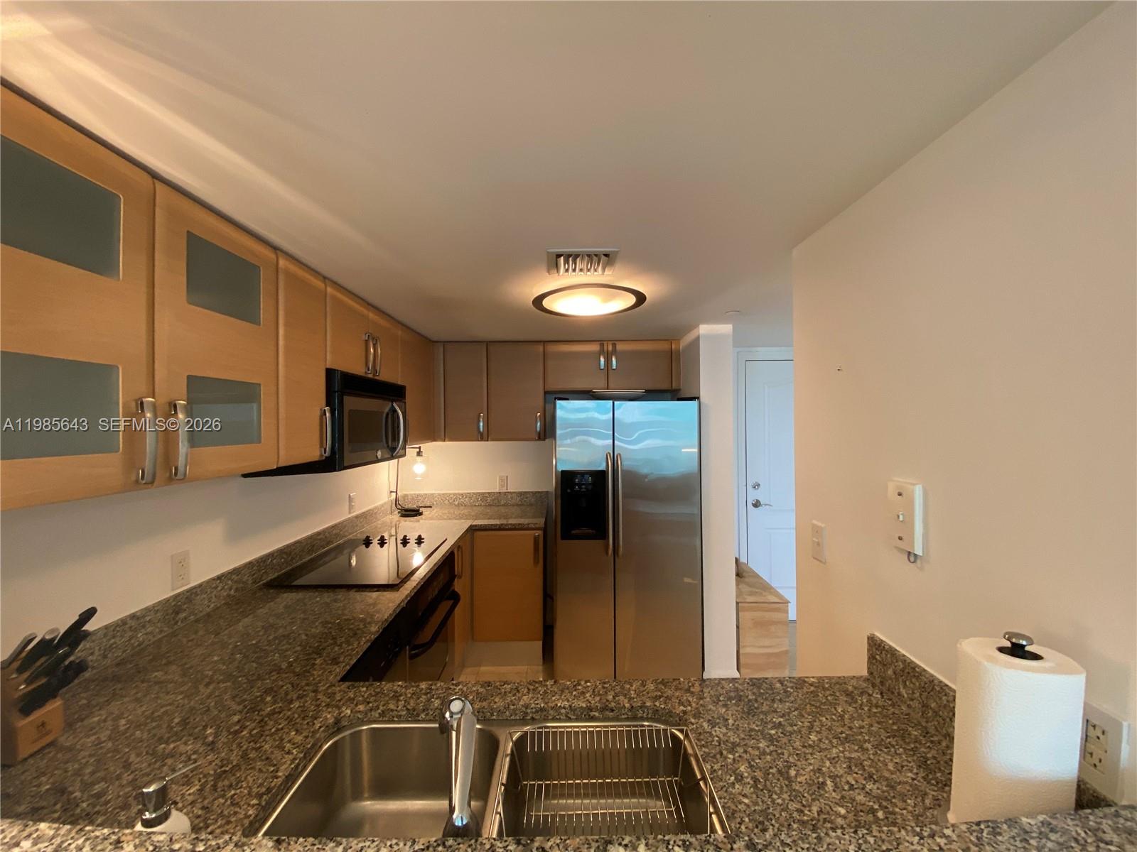 2101 Brickell Ave #2210, Miami FL 33129