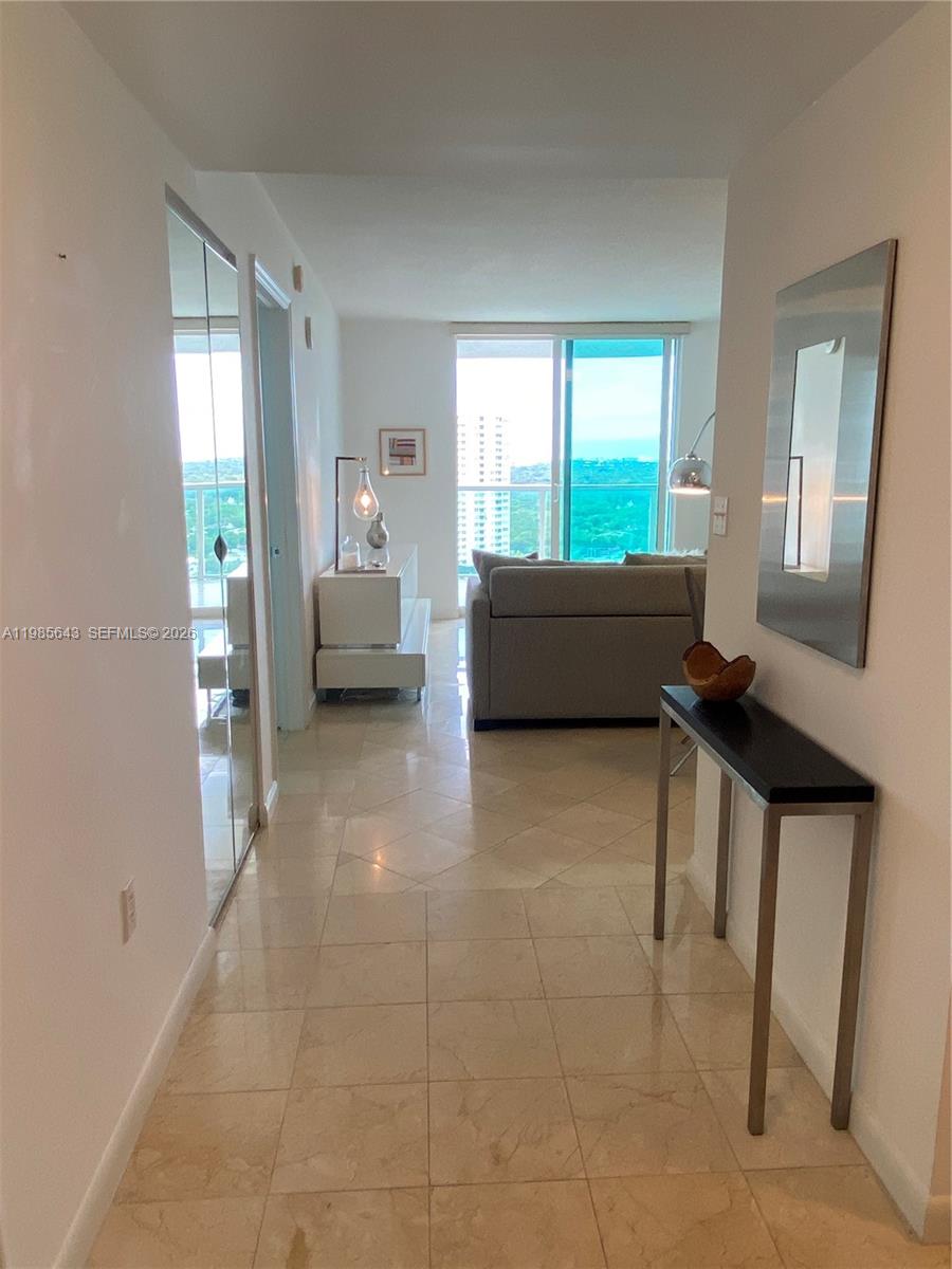 2101 Brickell Ave #2210, Miami FL 33129