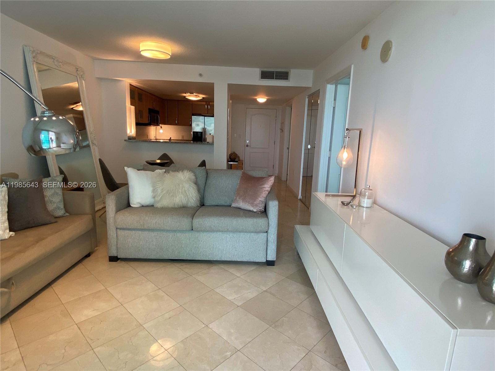 2101 Brickell Ave #2210, Miami FL 33129