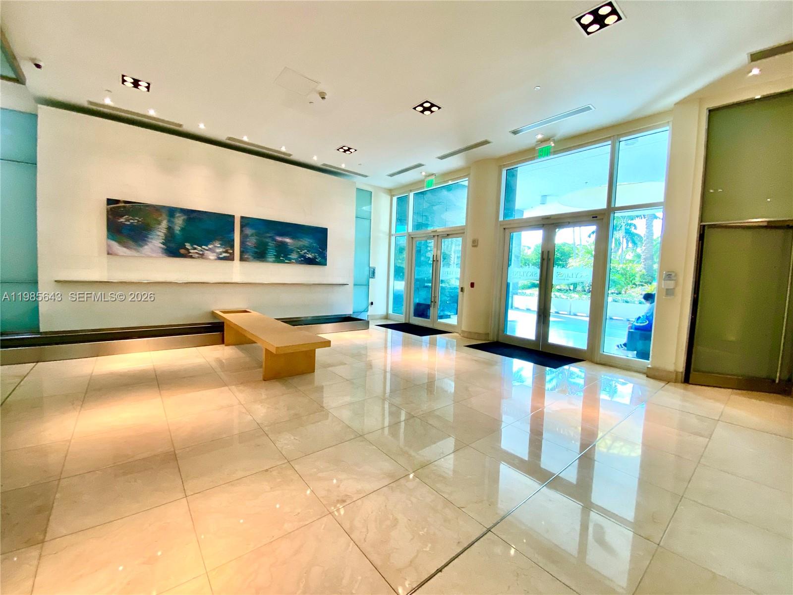 2101 Brickell Ave #2210, Miami FL 33129