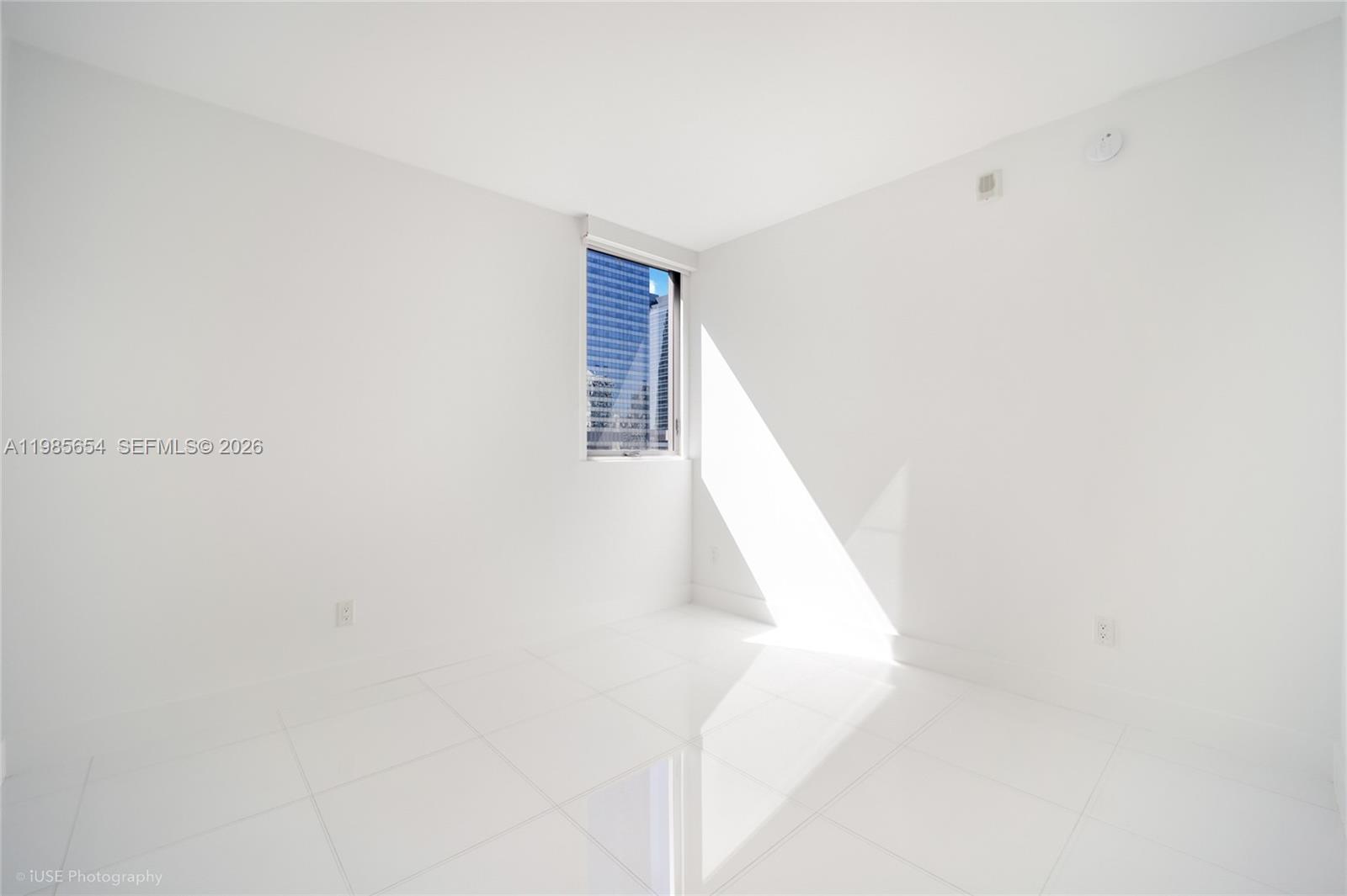 1300 Brickell Bay Dr #1803, Miami FL 33131