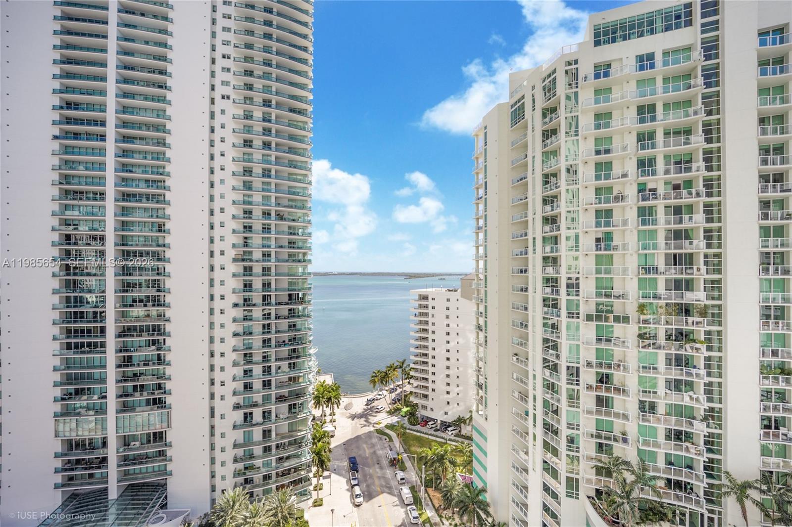 1300 Brickell Bay Dr #1803, Miami FL 33131