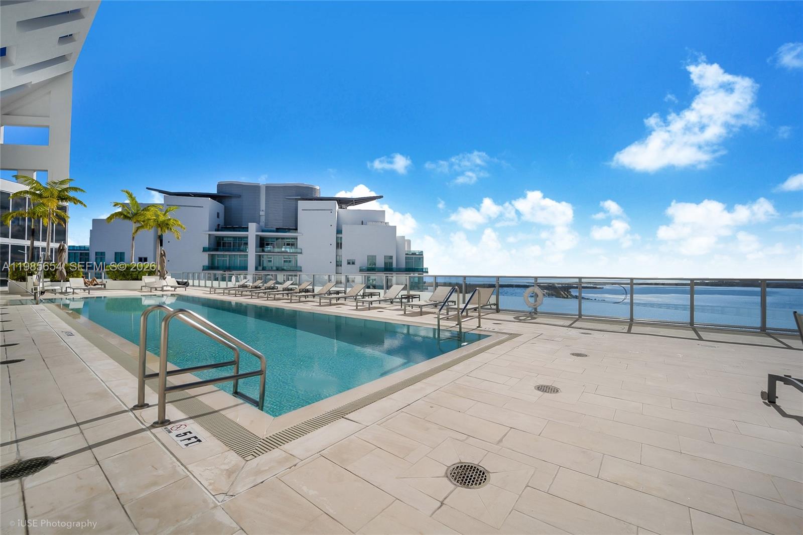 1300 Brickell Bay Dr #1803, Miami FL 33131