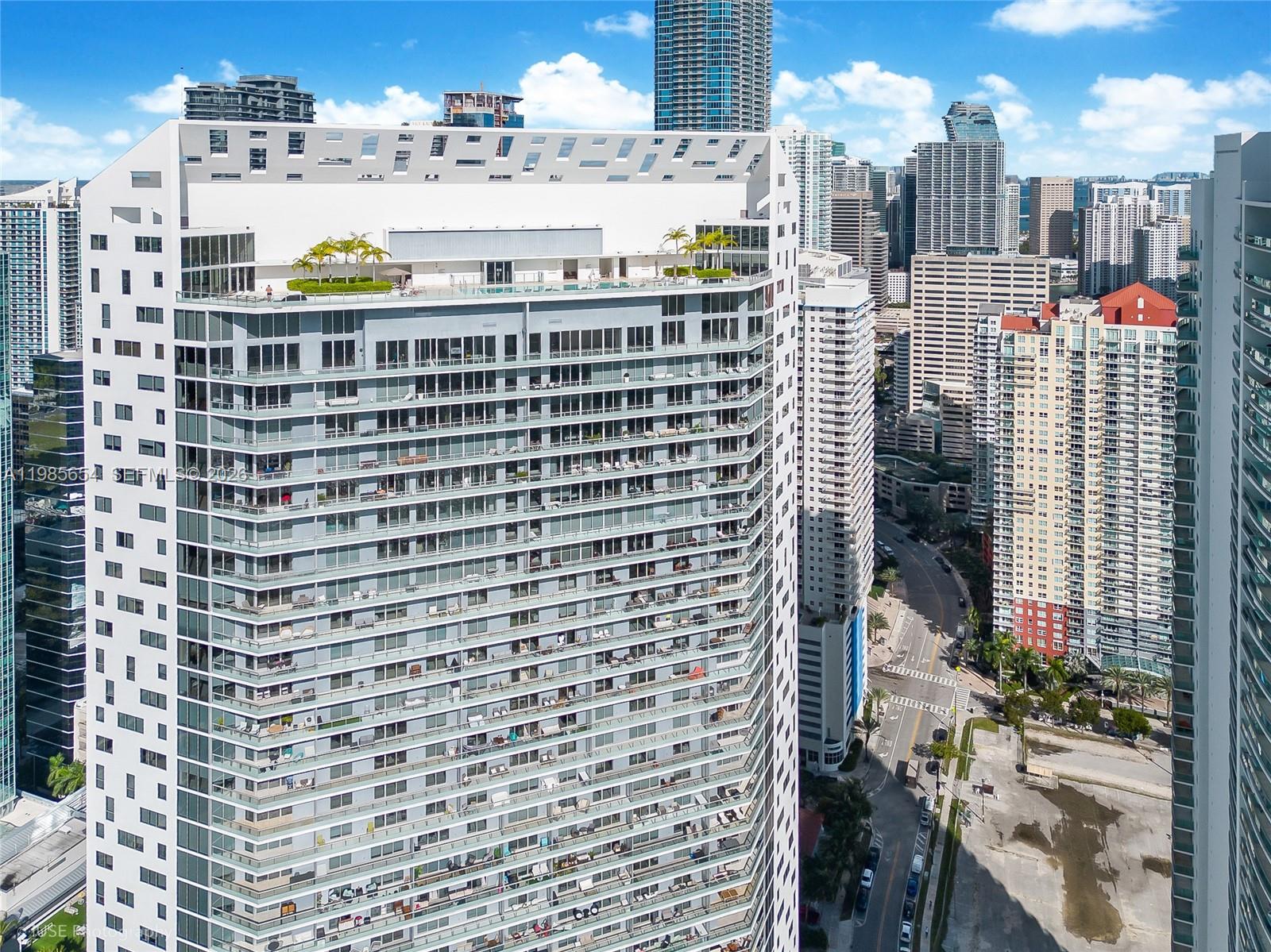 1300 Brickell Bay Dr #1803, Miami FL 33131
