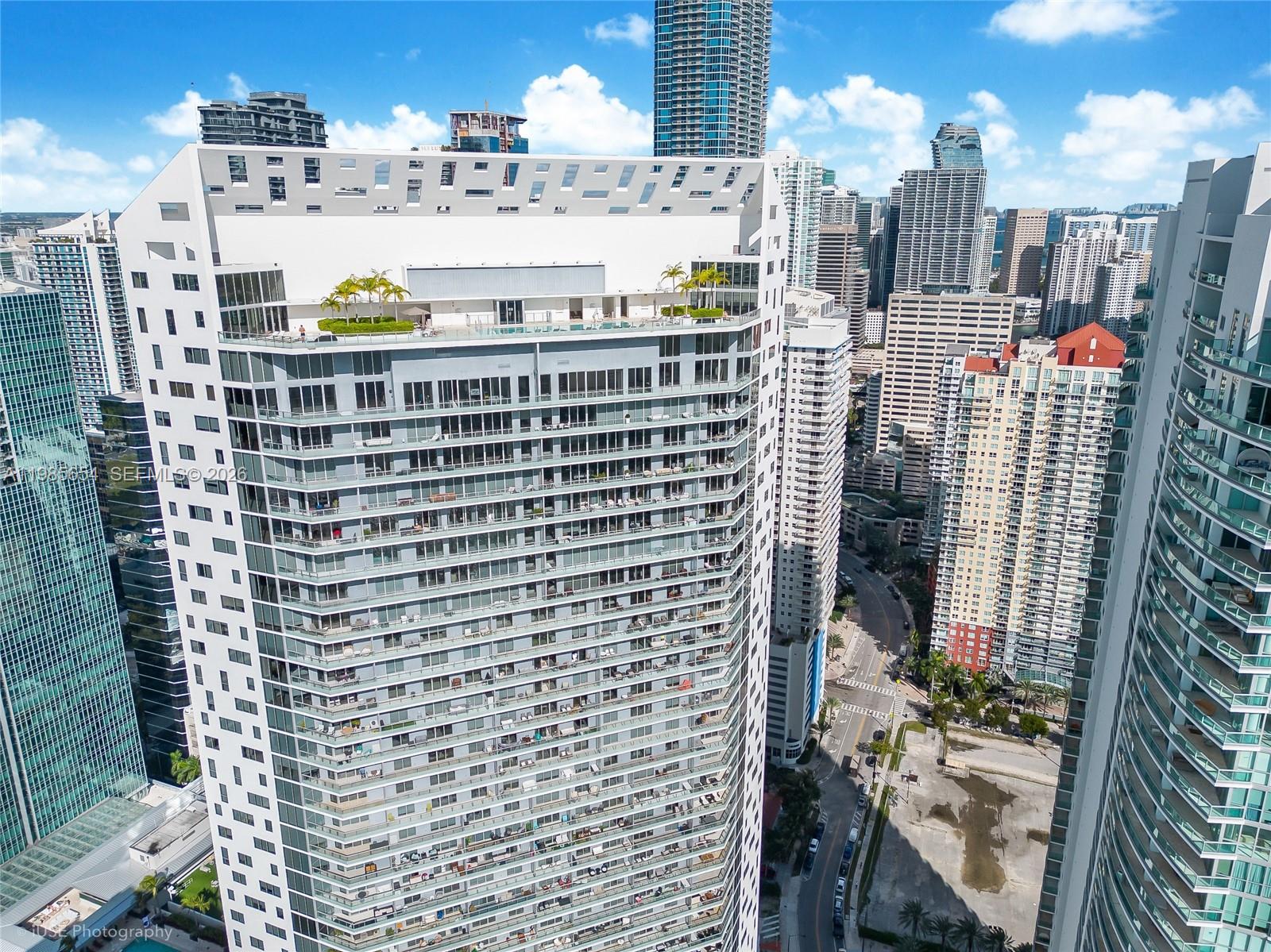 1300 Brickell Bay Dr #1803, Miami FL 33131
