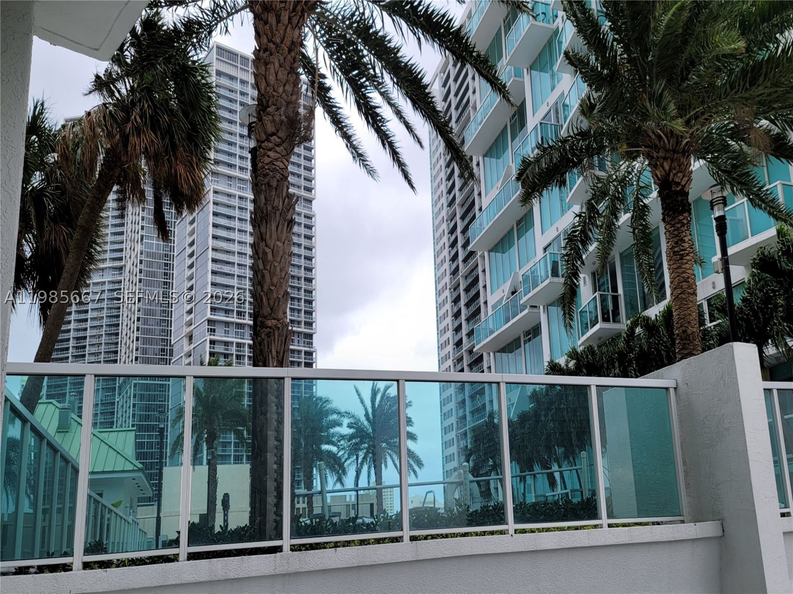 31 SE 5th St #1110, Miami FL 33131