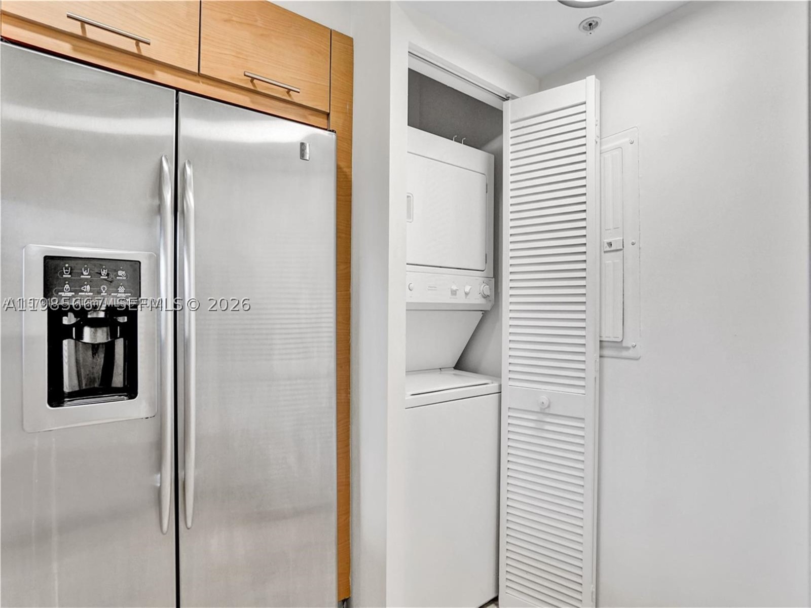 31 SE 5th St #1110, Miami FL 33131