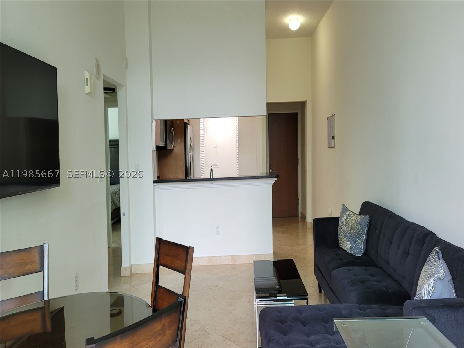 31 SE 5th St #1110, Miami FL 33131