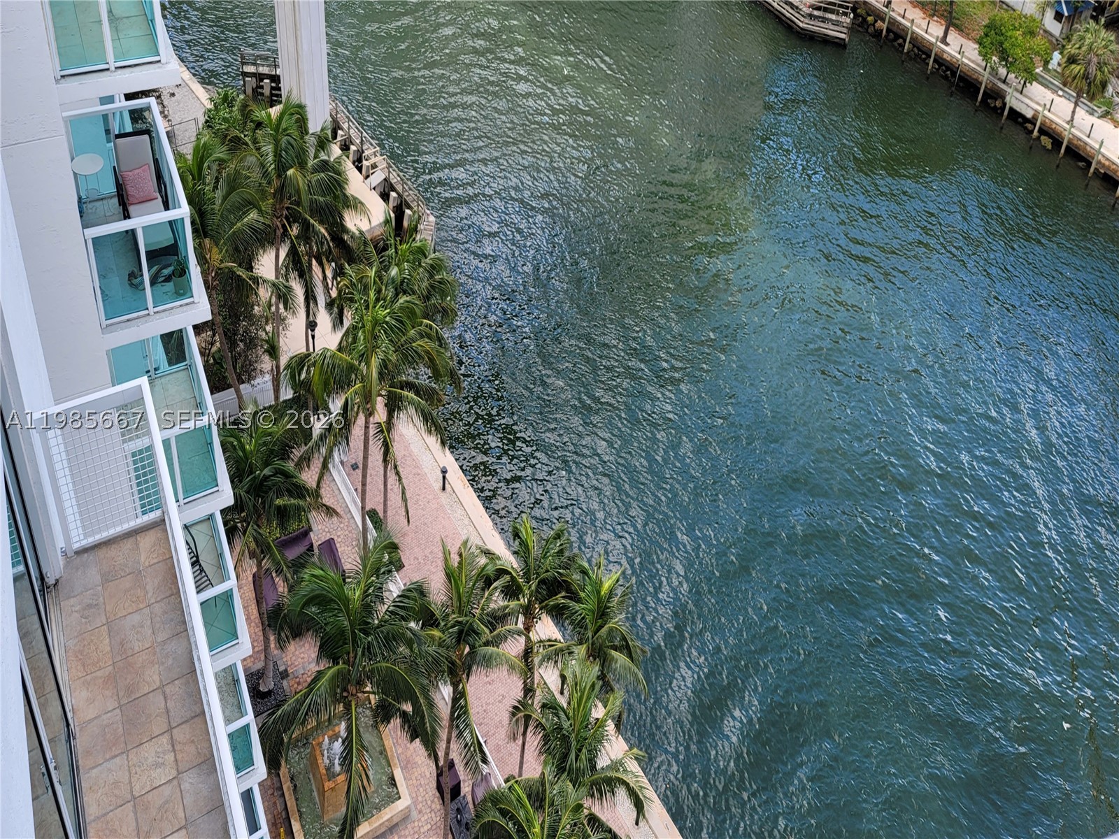 31 SE 5th St #1110, Miami FL 33131