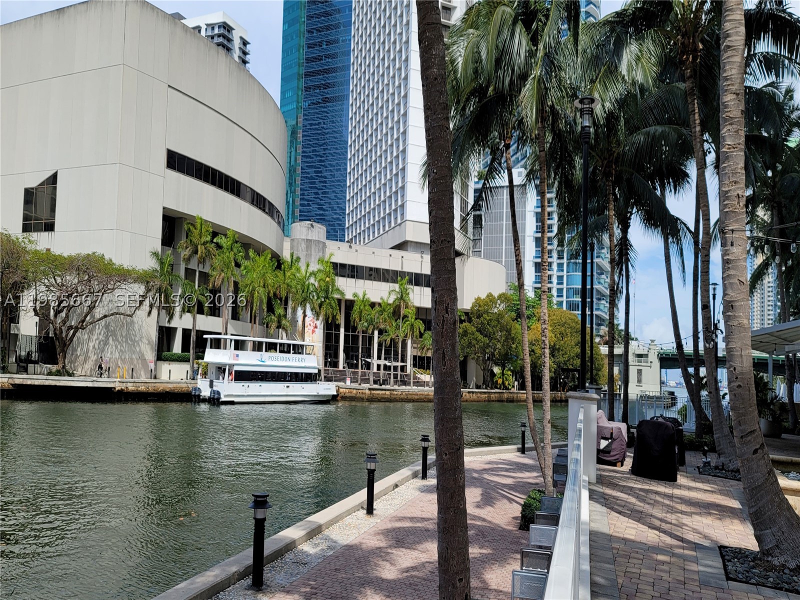 31 SE 5th St #1110, Miami FL 33131