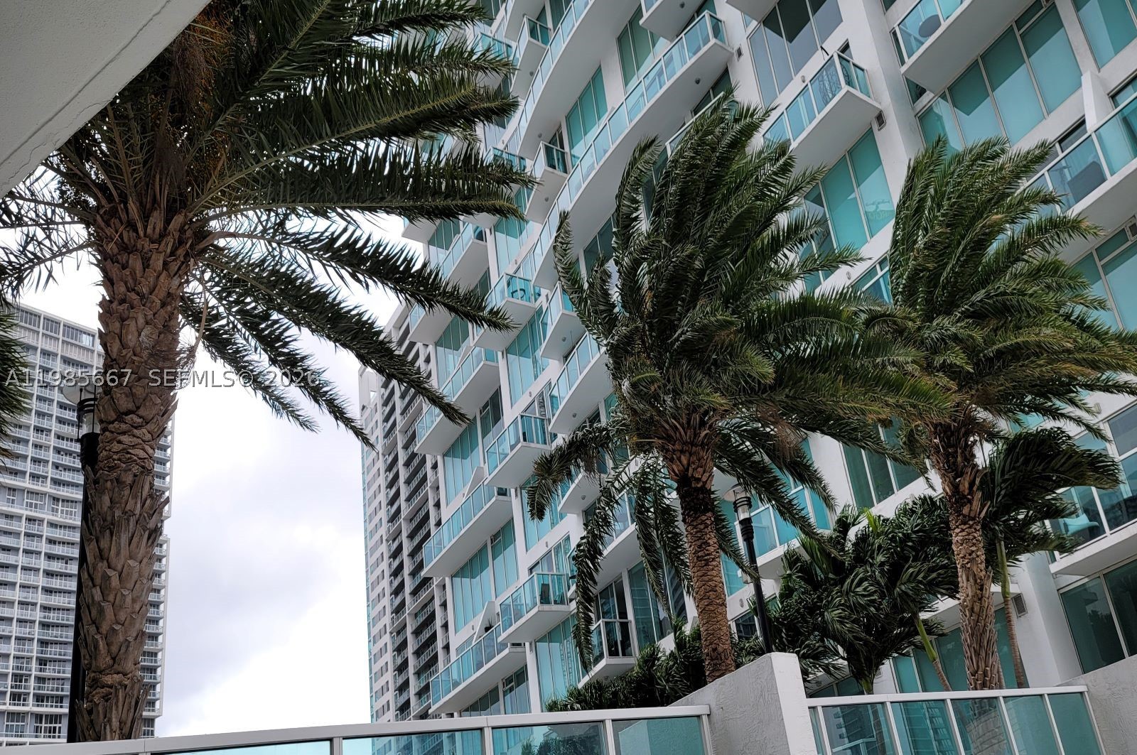 31 SE 5th St #1110, Miami FL 33131