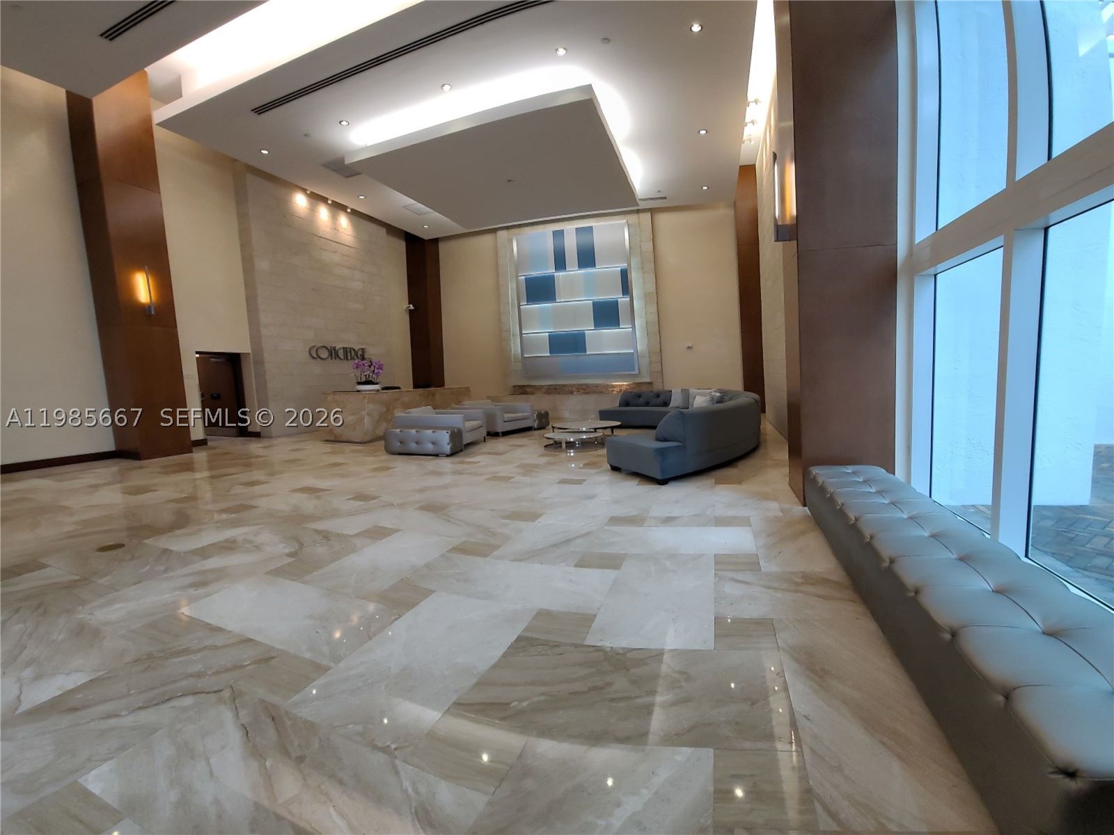 31 SE 5th St #1110, Miami FL 33131