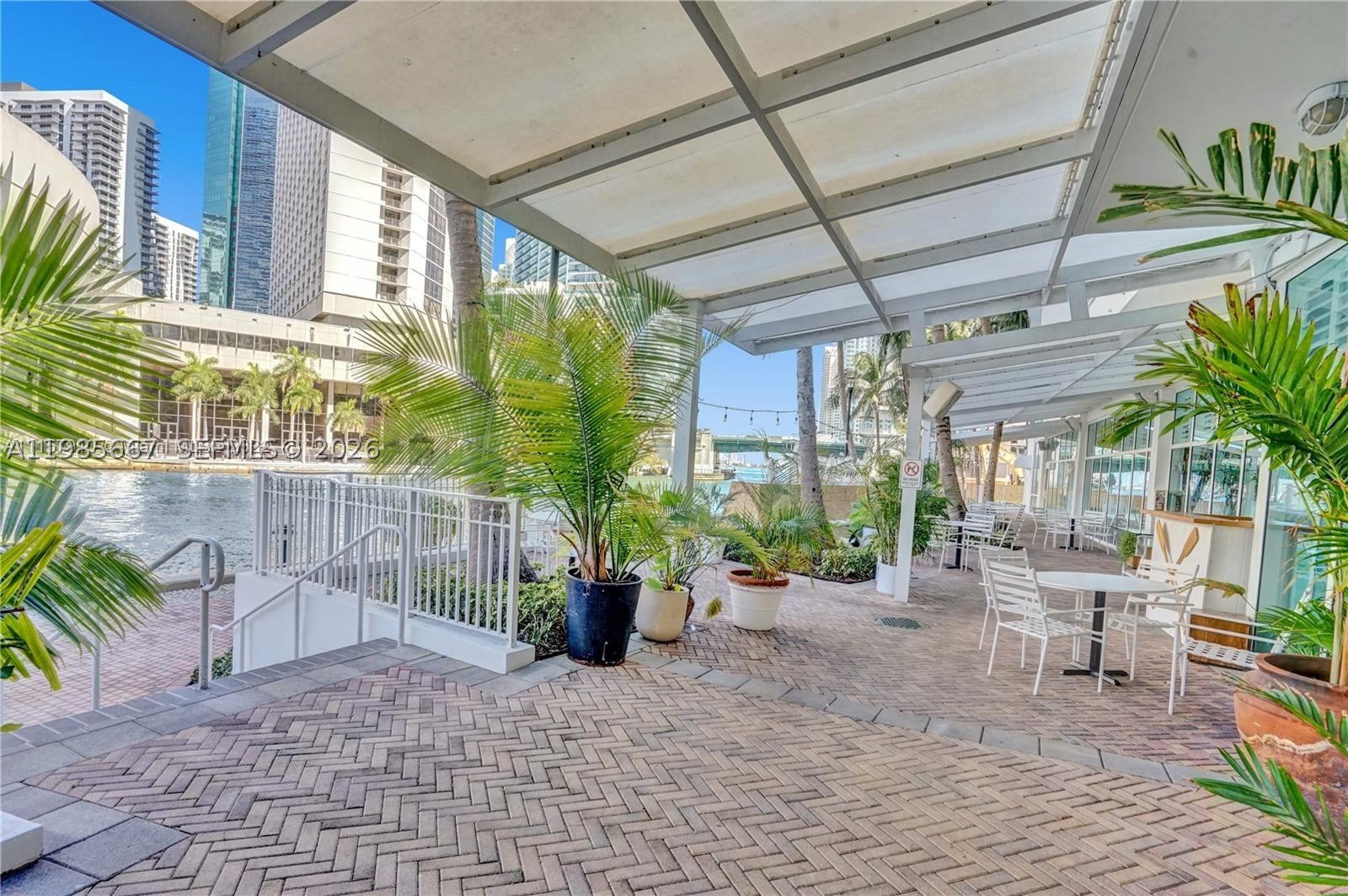 31 SE 5th St #1110, Miami FL 33131
