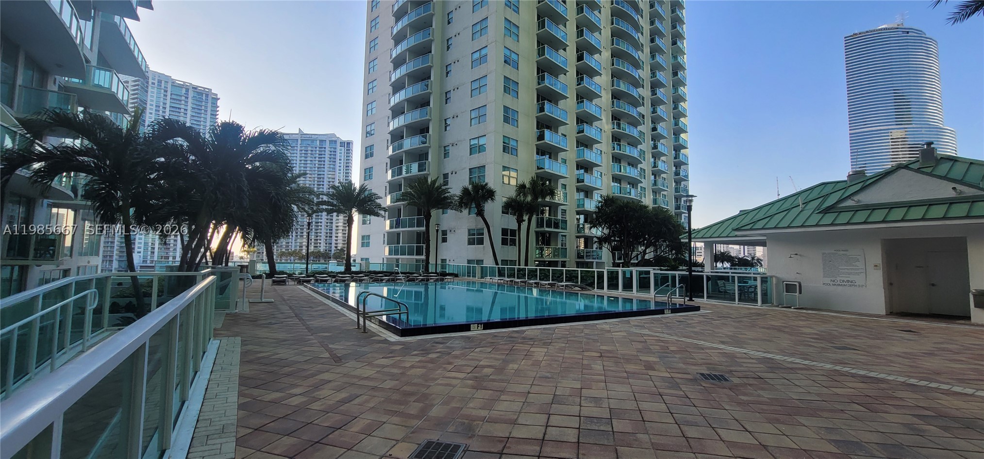31 SE 5th St #1110, Miami FL 33131