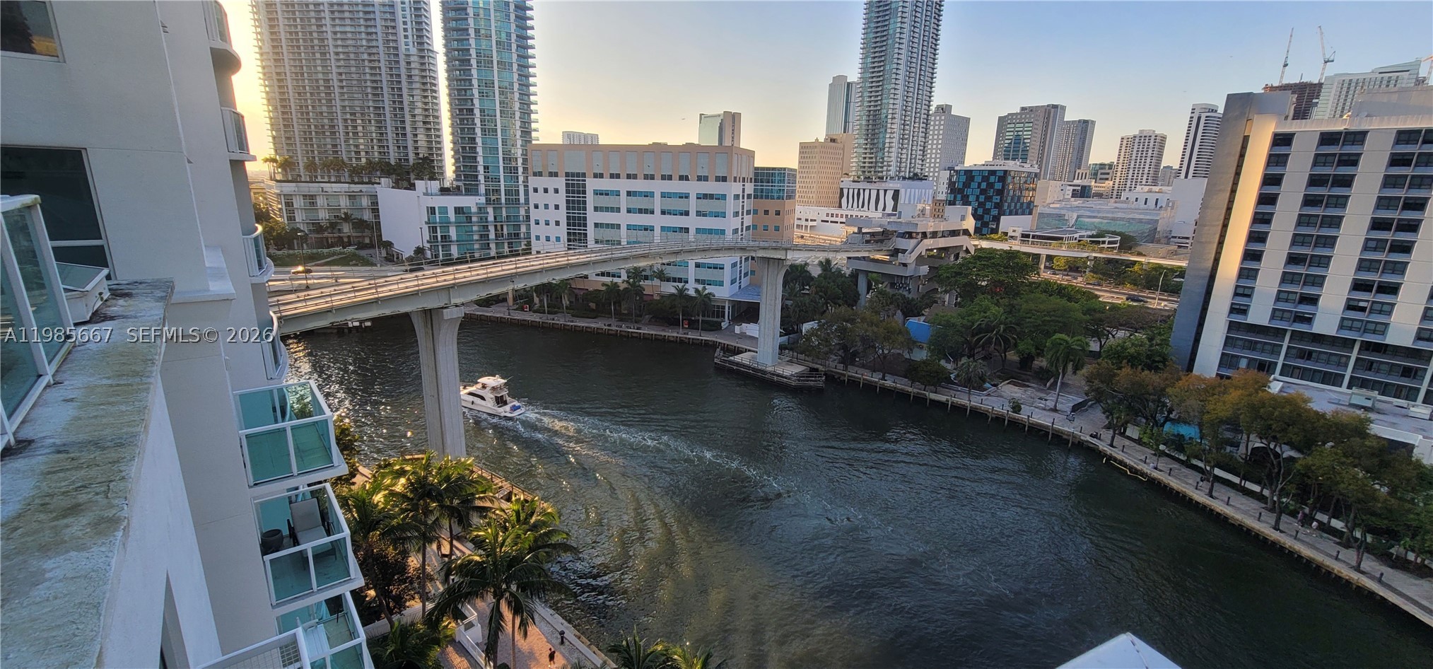 31 SE 5th St #1110, Miami FL 33131