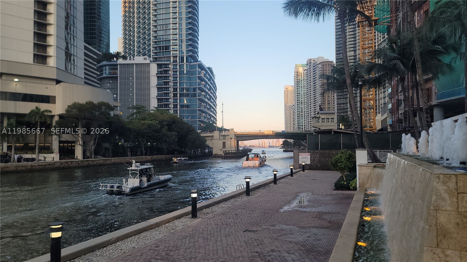 31 SE 5th St #1110, Miami FL 33131