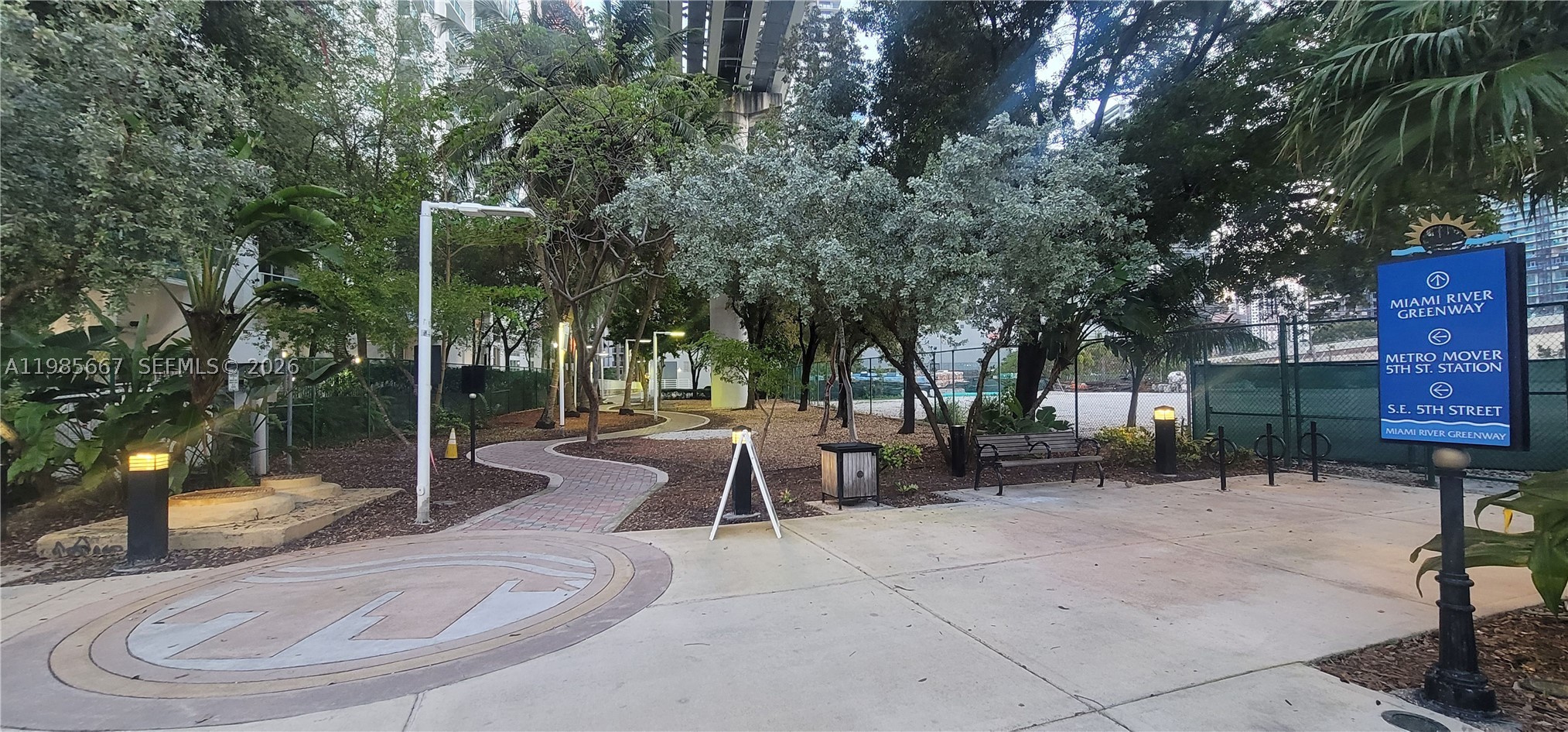 31 SE 5th St #1110, Miami FL 33131