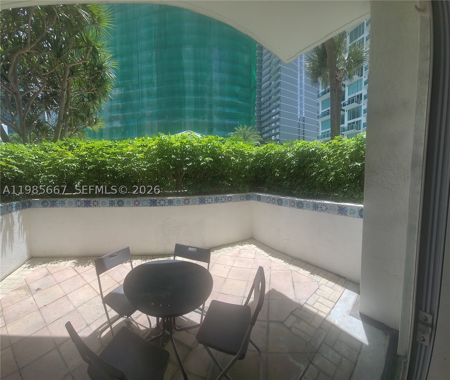 31 SE 5th St #1110, Miami FL 33131