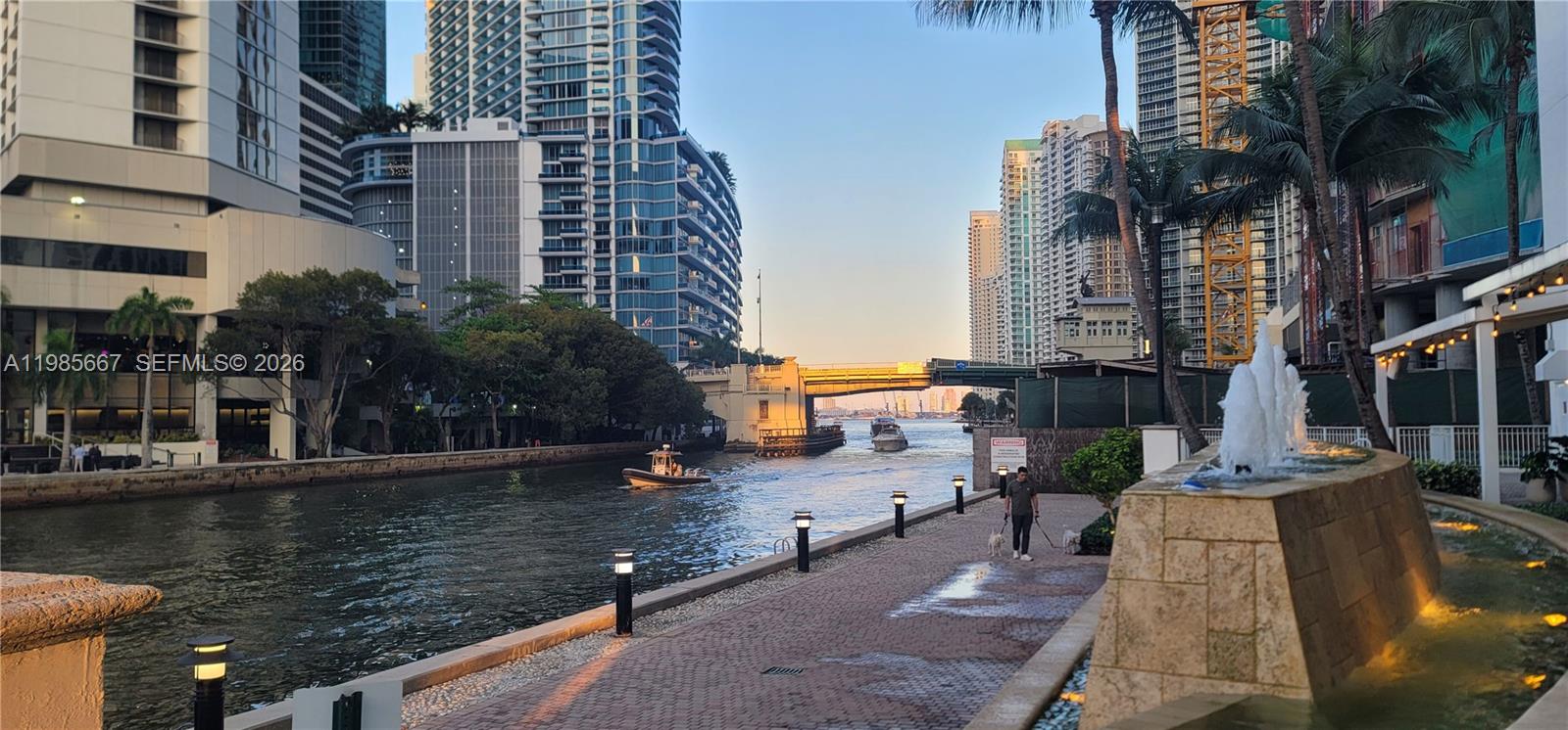 31 SE 5th St #1110, Miami FL 33131