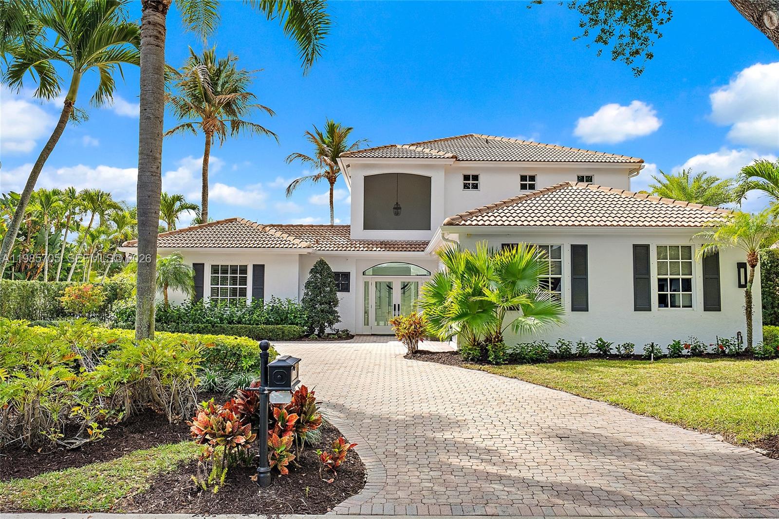 325 Eagle Dr, Jupiter FL 33477