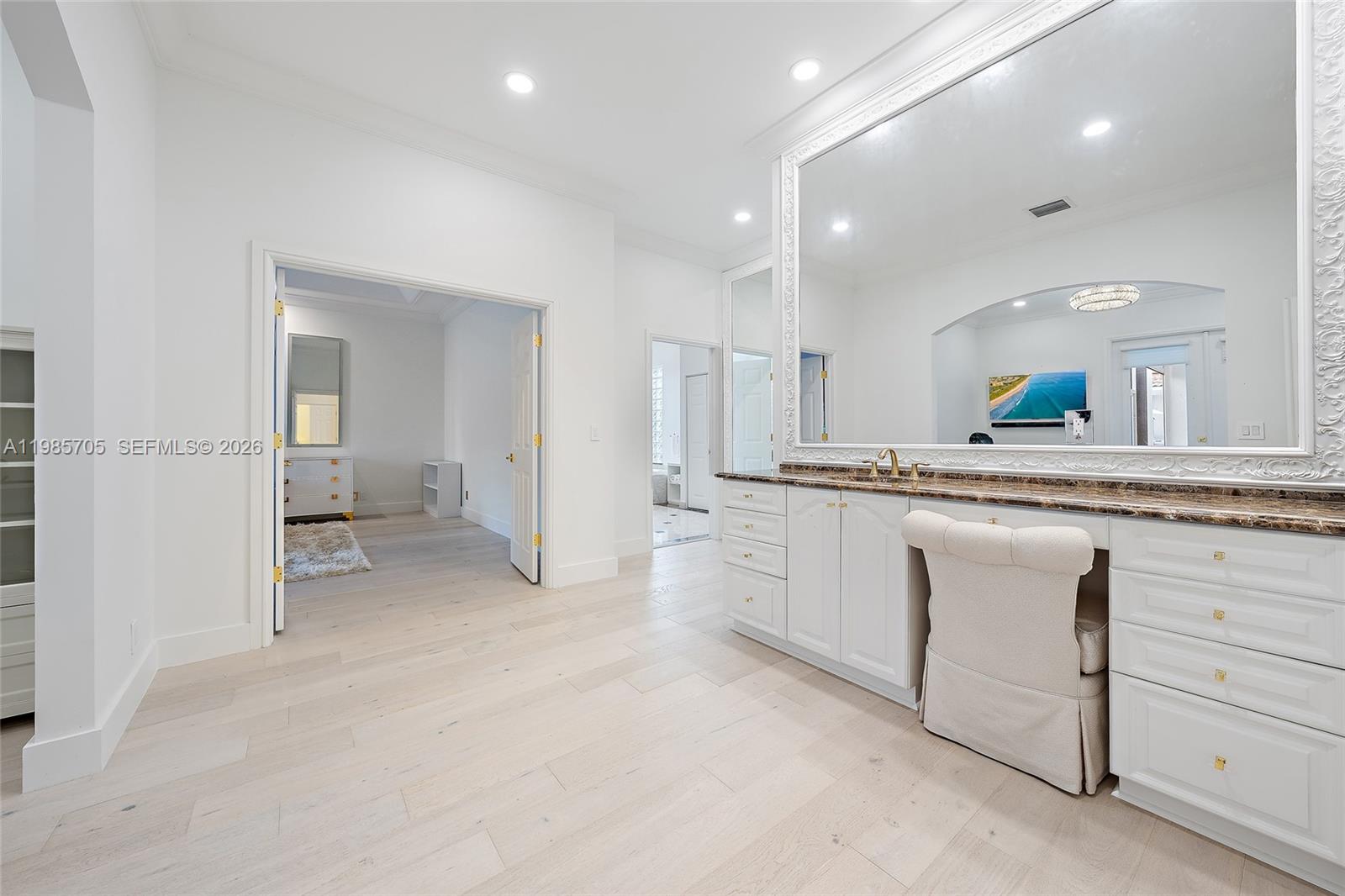 325 Eagle Dr, Jupiter FL 33477