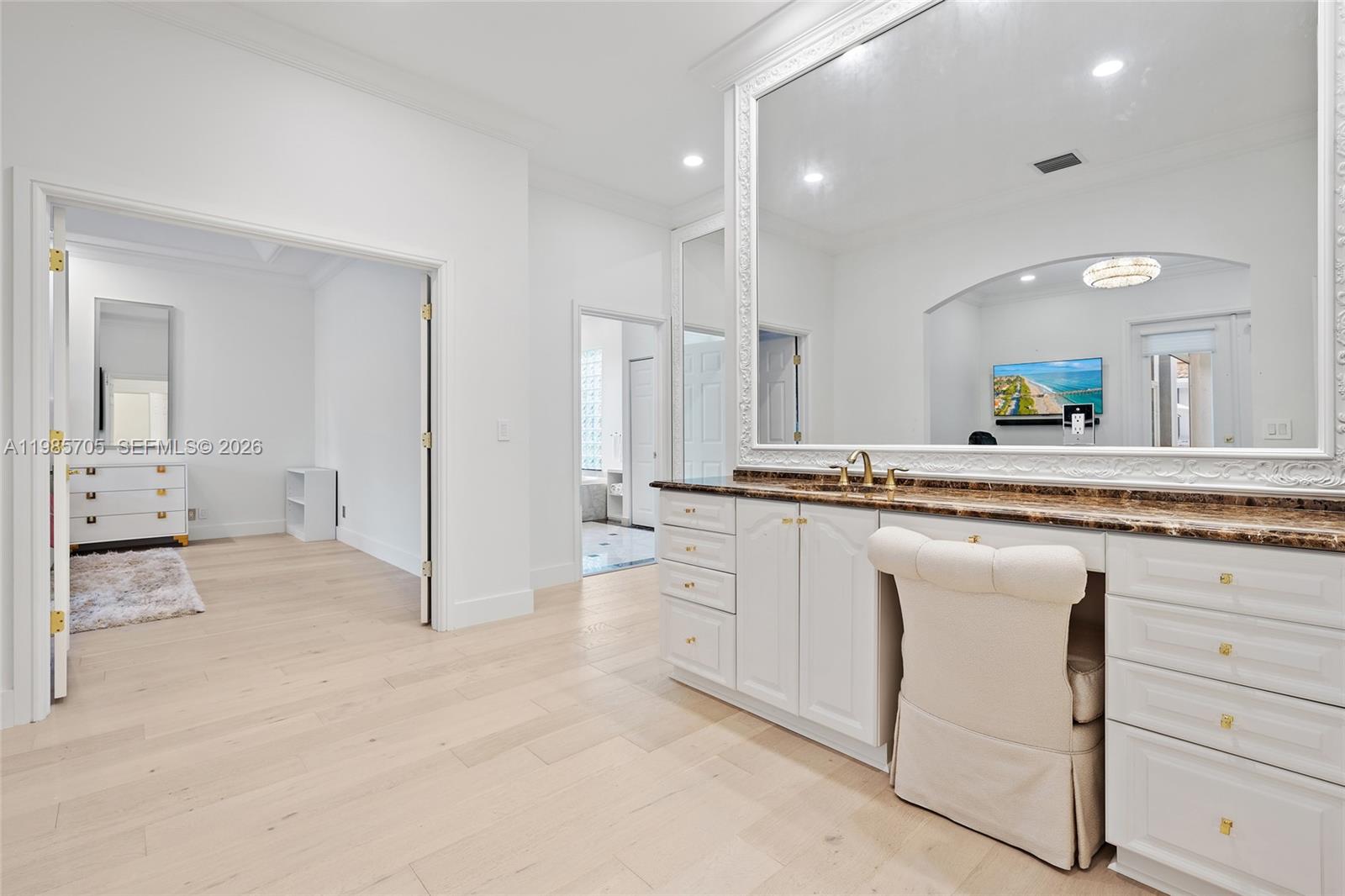 325 Eagle Dr, Jupiter FL 33477