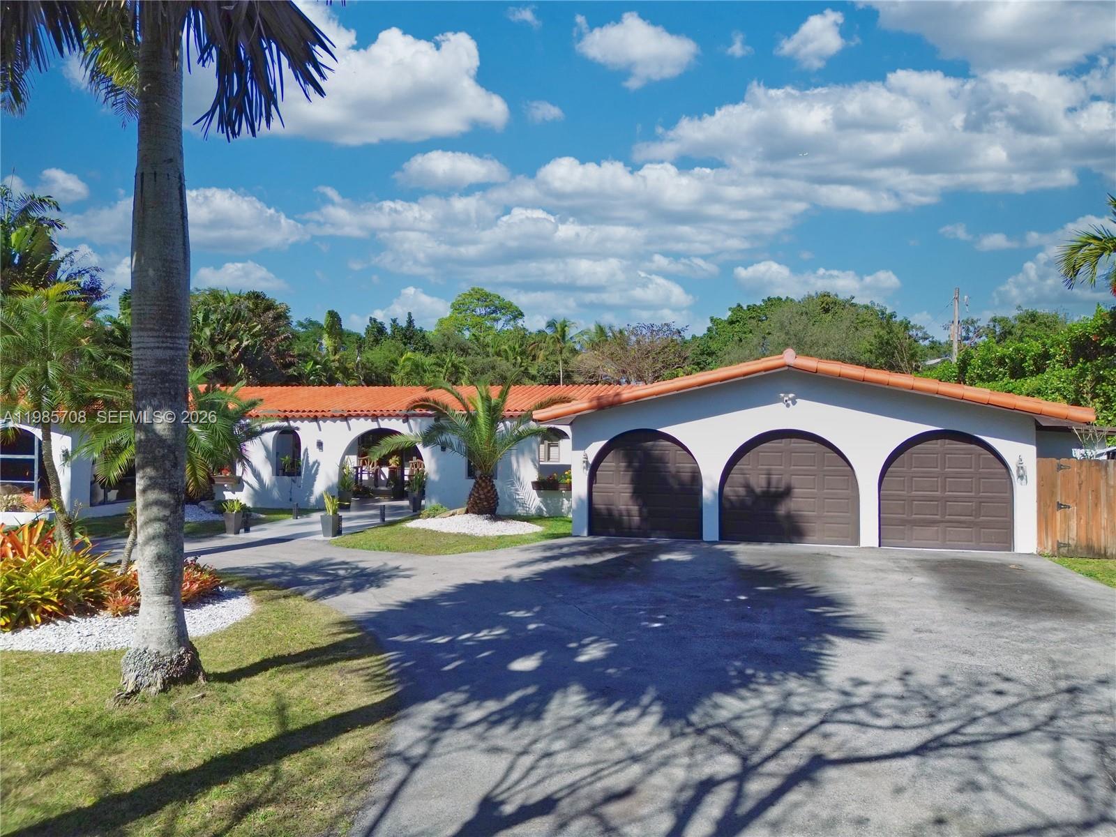 7925 SW 124th St, Pinecrest FL 33156