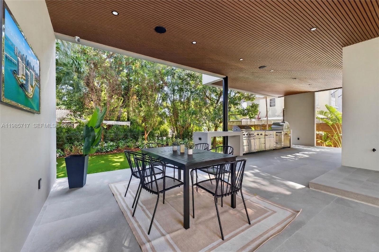 234 SW 22nd Rd, Miami FL 33129