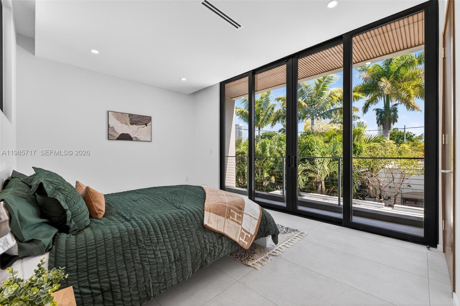 234 SW 22nd Rd, Miami FL 33129