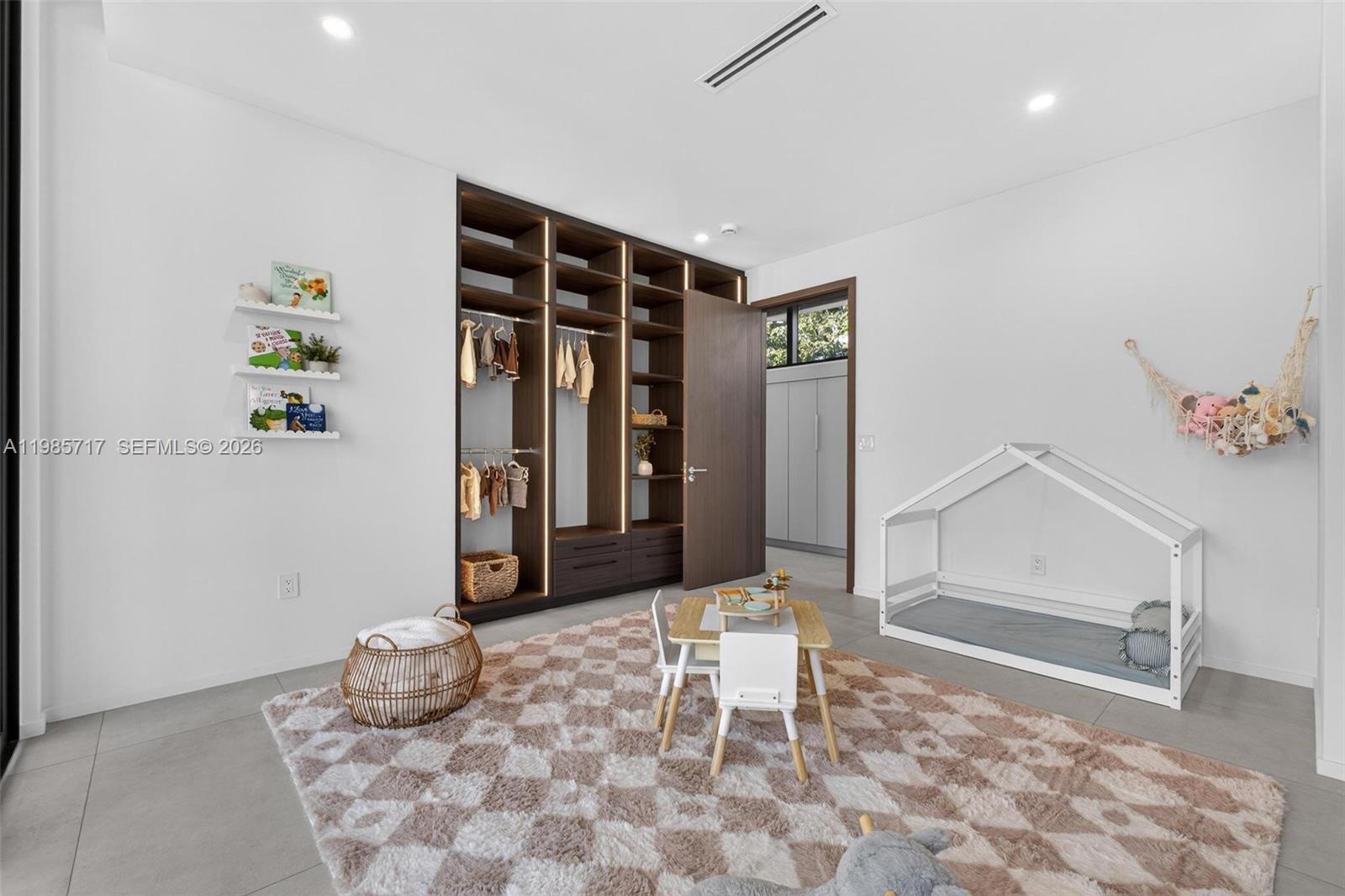 234 SW 22nd Rd, Miami FL 33129