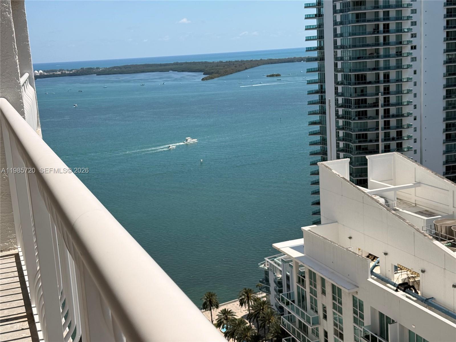 1200 Brickell Bay Dr #3621, Miami FL 33131