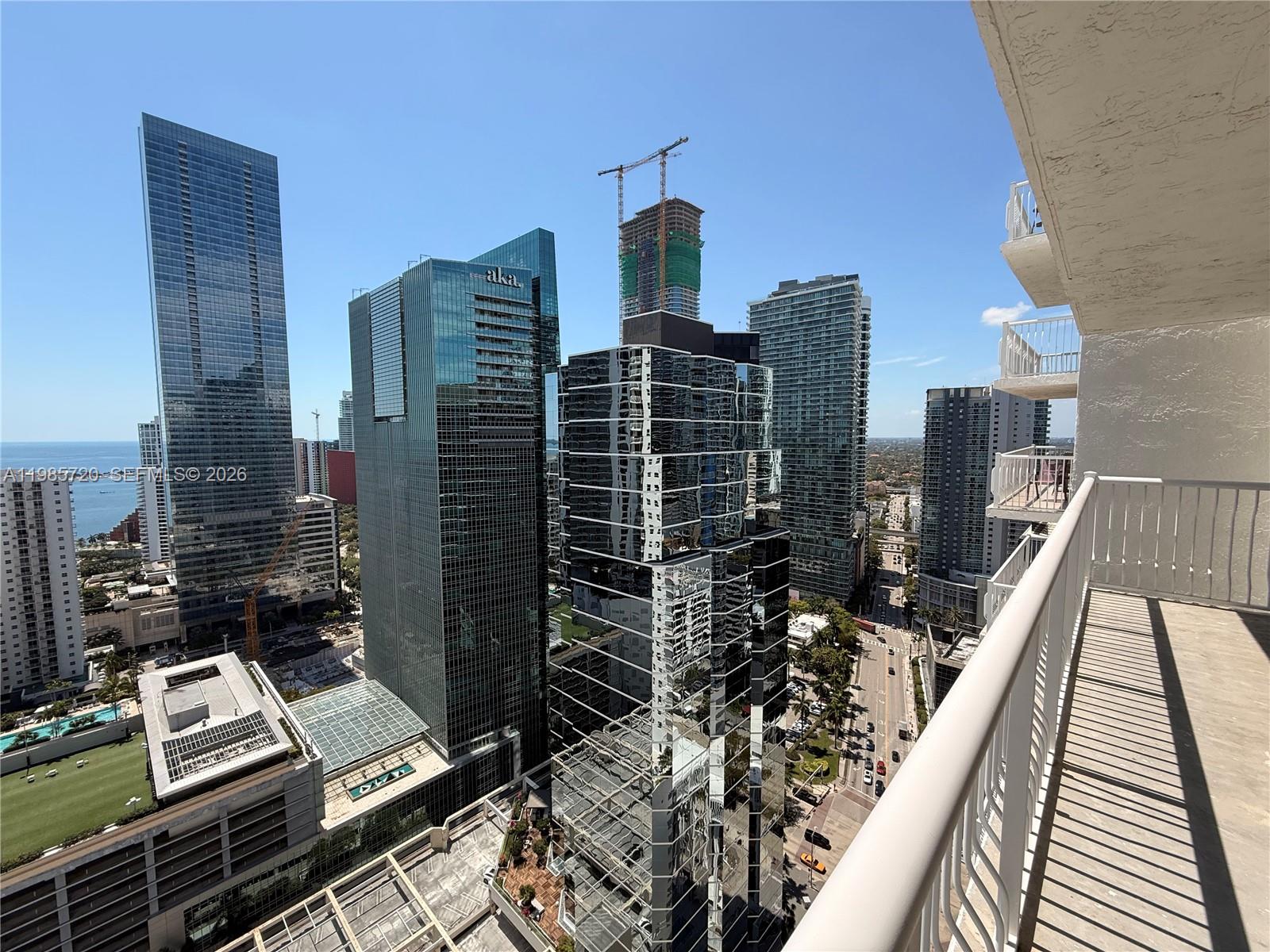 1200 Brickell Bay Dr #3621, Miami FL 33131