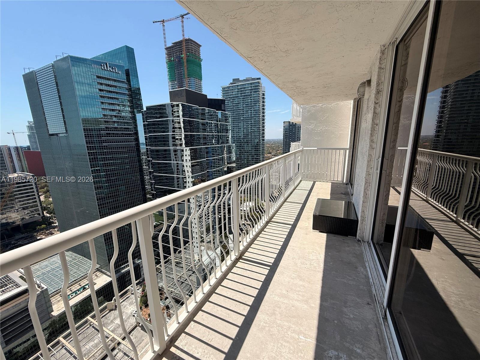1200 Brickell Bay Dr #3621, Miami FL 33131